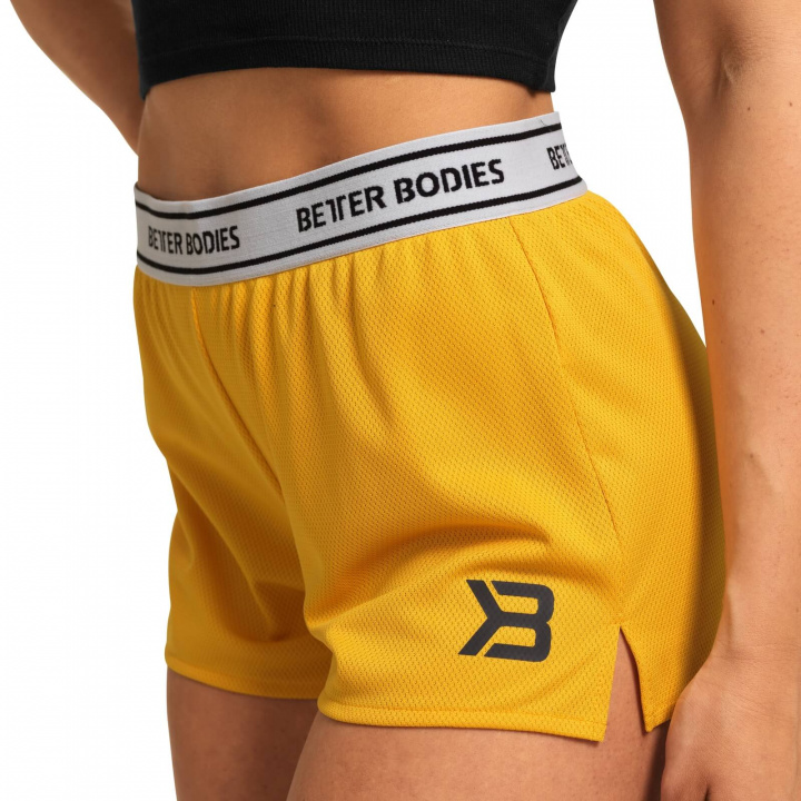 Sjekke Highbridge Shorts, yellow, Better Bodies hos SportGymButikken.no